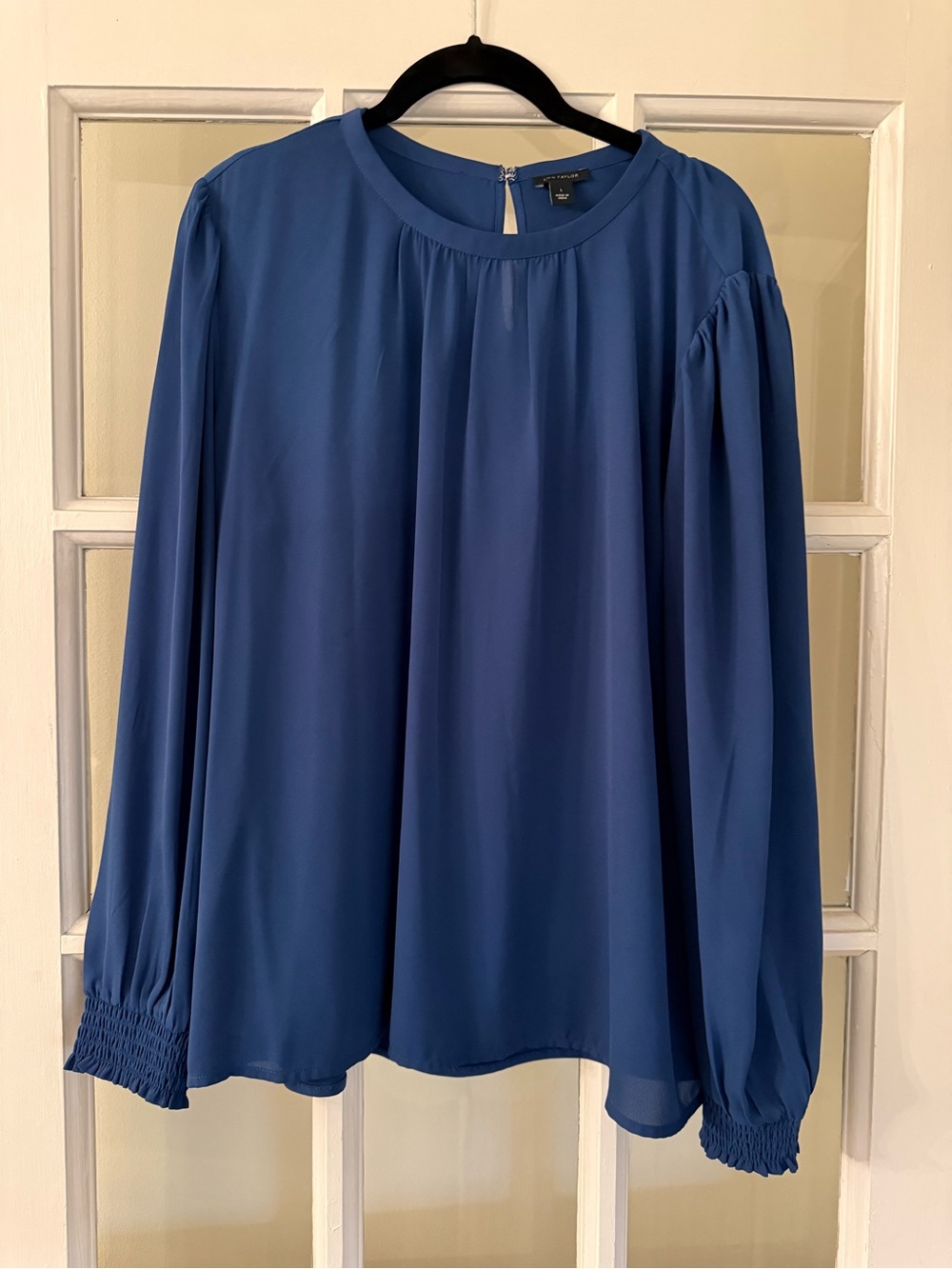 Ann Taylor Blue Smocked Cuff Long Sleeve Blouse Size Large L